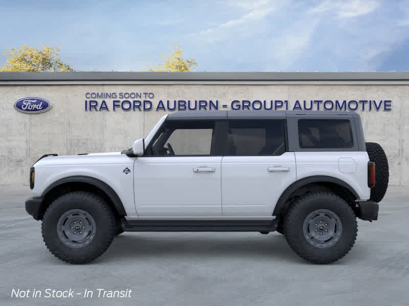 2025 Ford Bronco Outer Banks photo 3