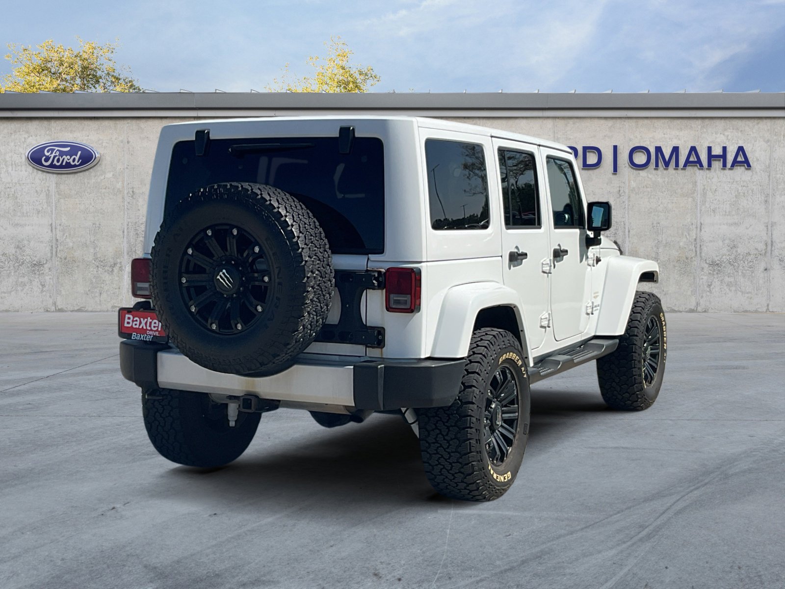 2014 Jeep Wrangler Unlimited Sahara photo 12