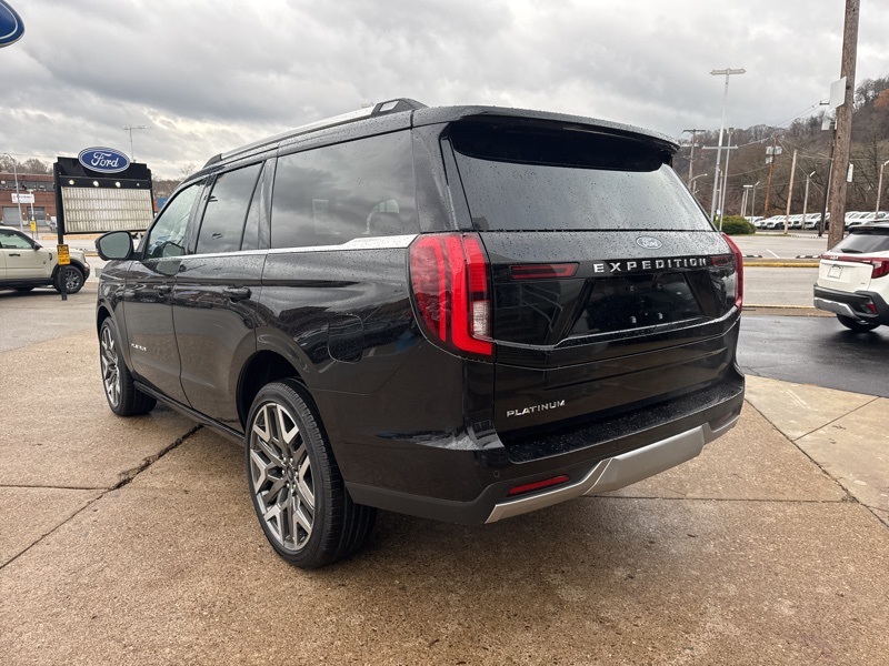 2025 Ford Expedition Platinum photo 3