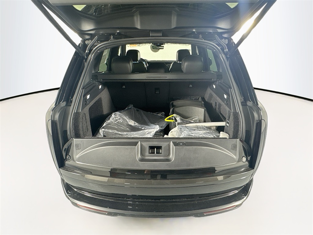 2025 Land Rover Range Rover SE photo 26