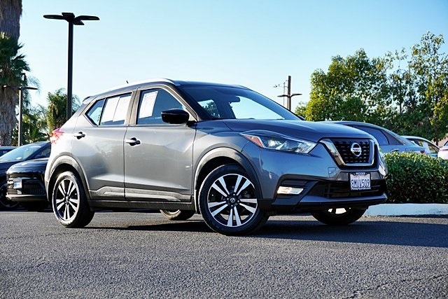 2019 Nissan Kicks SR