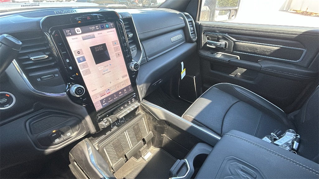 2025 Ram 2500 Laramie photo 43