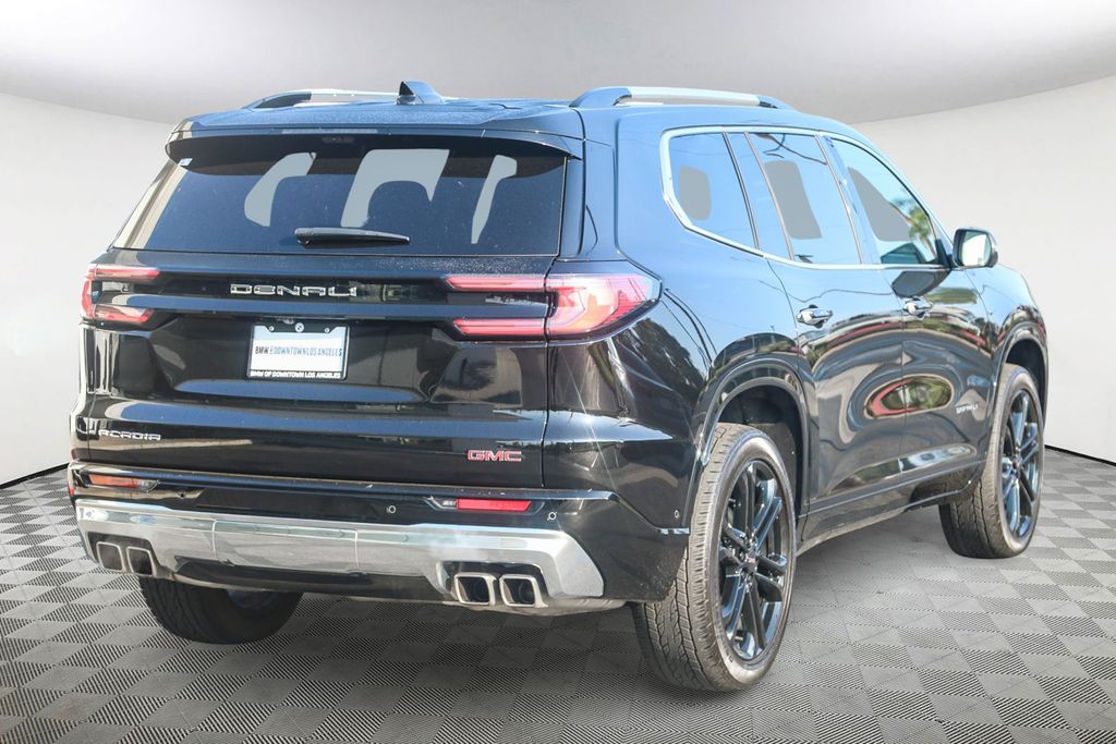 2024 Gmc Acadia Denali photo 2