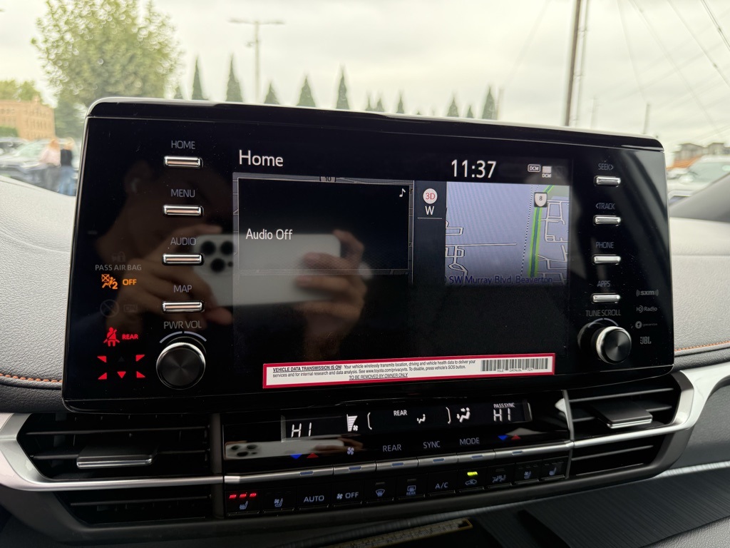 2024 Toyota Sienna XSE photo 24