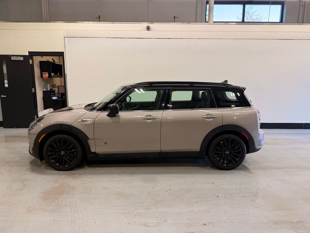 Used 2023 MINI Clubman S with VIN WMWXJ1C08P2S83420 for sale in Golden Valley, Minnesota