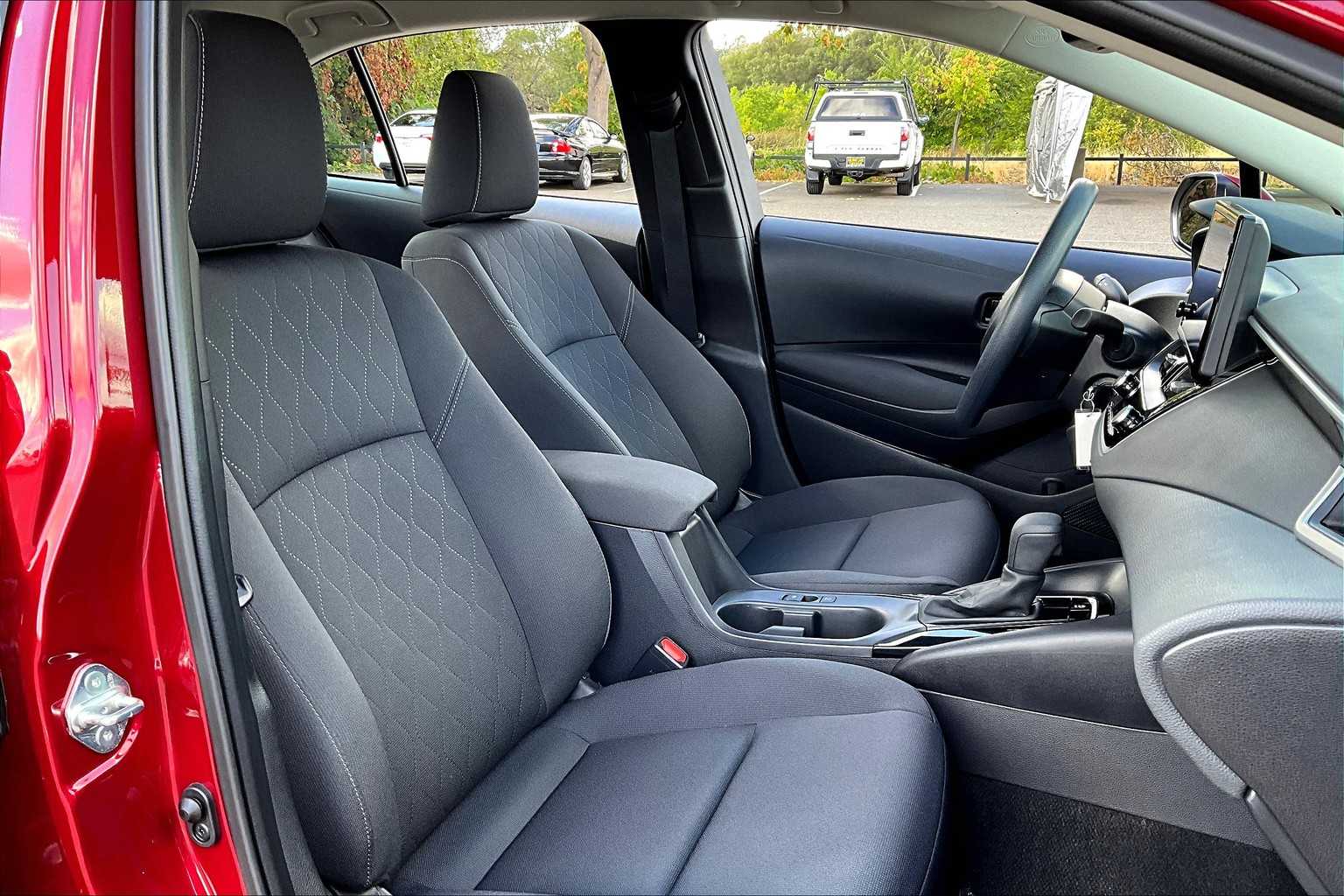 2024 Toyota Corolla LE photo 8