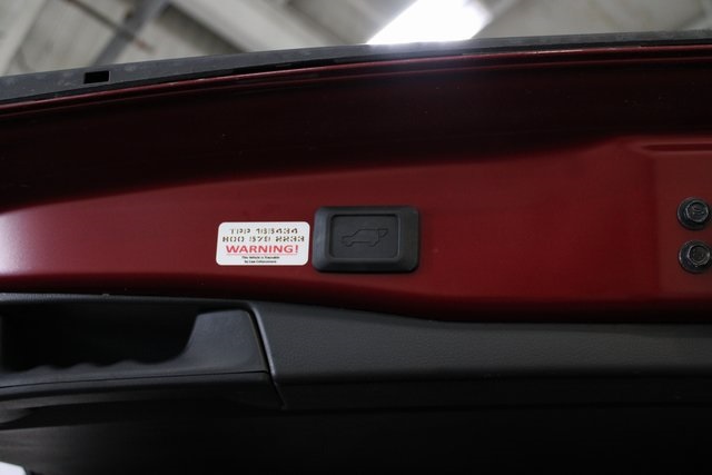 2024 Toyota RAV4 Hybrid XLE photo 7