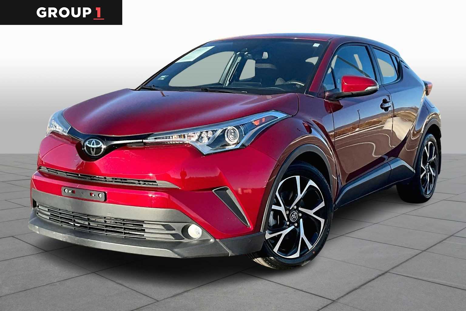 2018 Toyota C-HR XLE Premium's photo