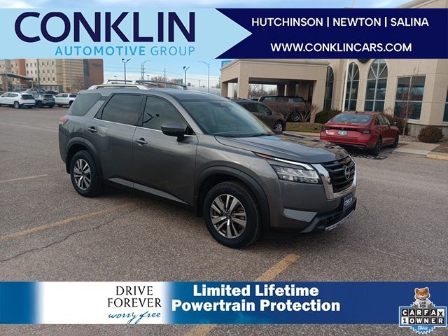 2023 Nissan Pathfinder SL's photo