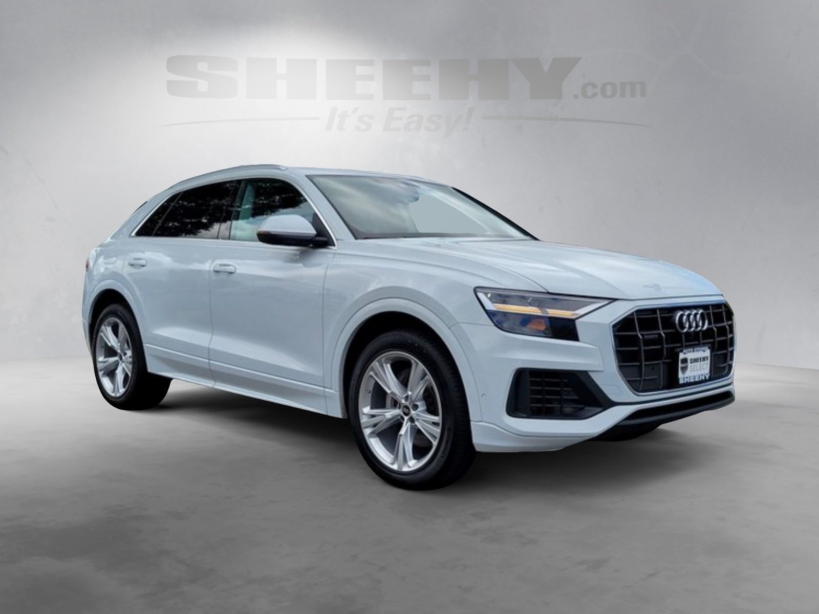 2022 Audi Q8 55 Premium photo 2