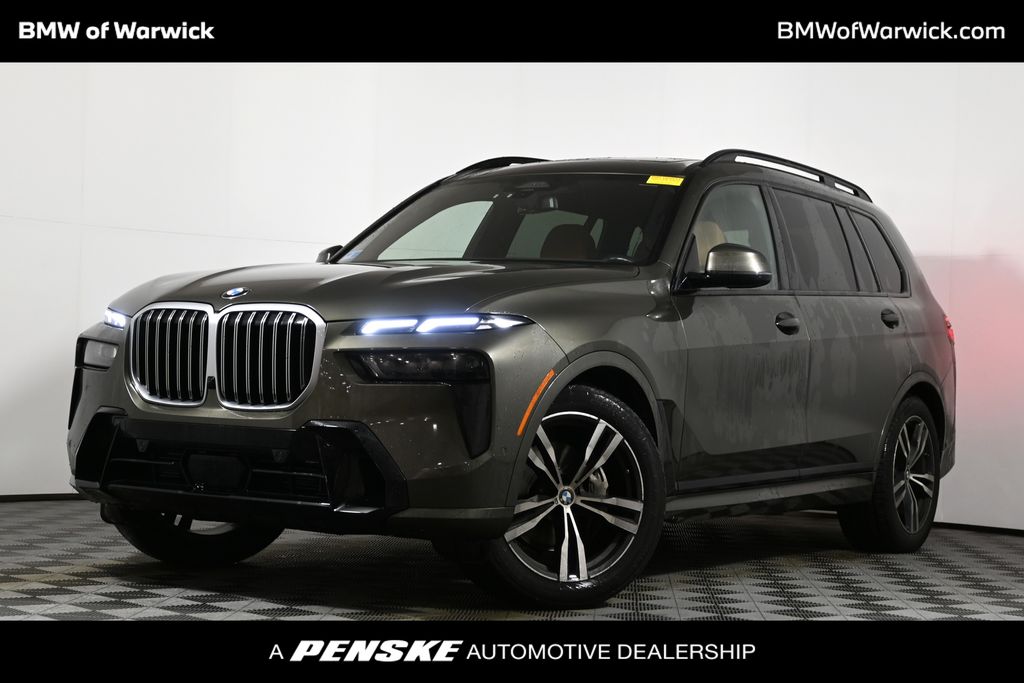 2023 BMW X7 40i's photo