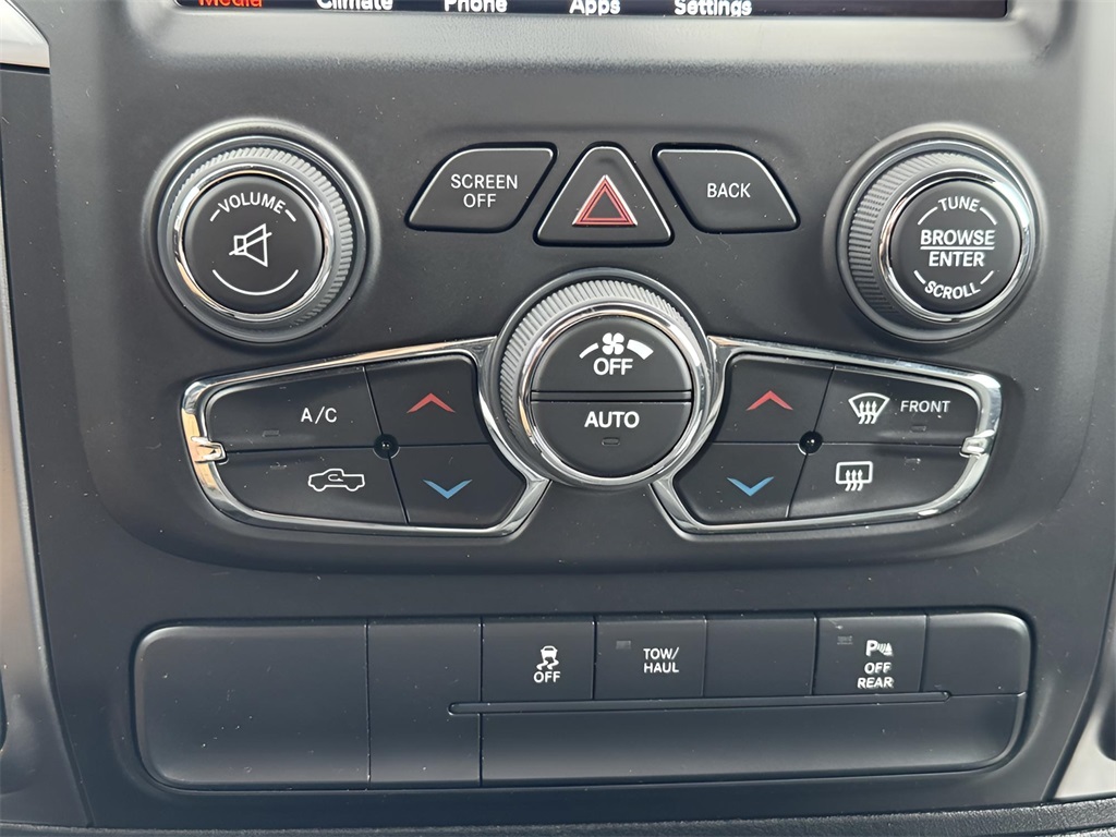 2021 Ram 1500 Classic Warlock photo 21