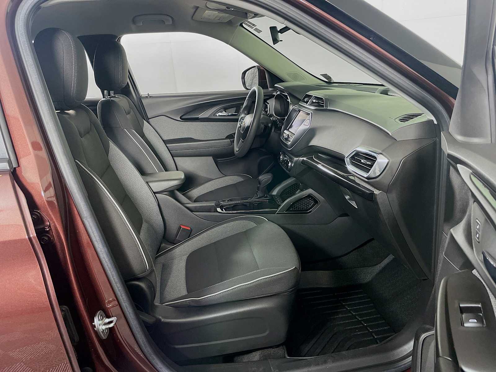 2022 Chevrolet Trailblazer LT photo 21