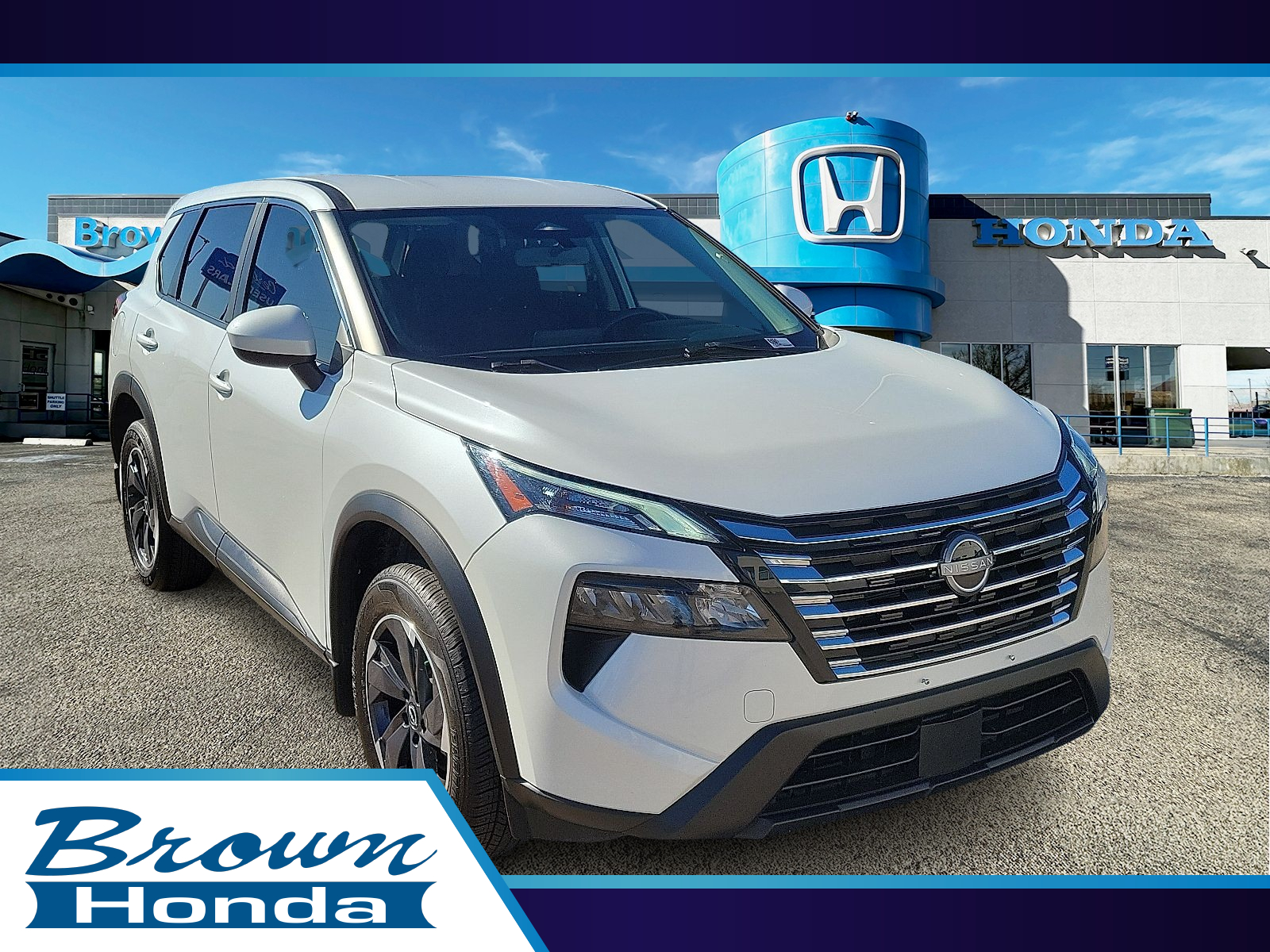 2024 Nissan Rogue SV's photo