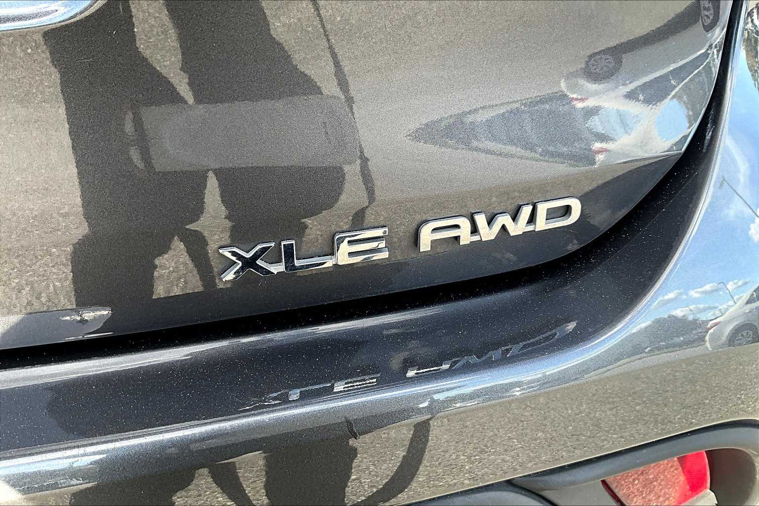 2022 Toyota Highlander XLE photo 9