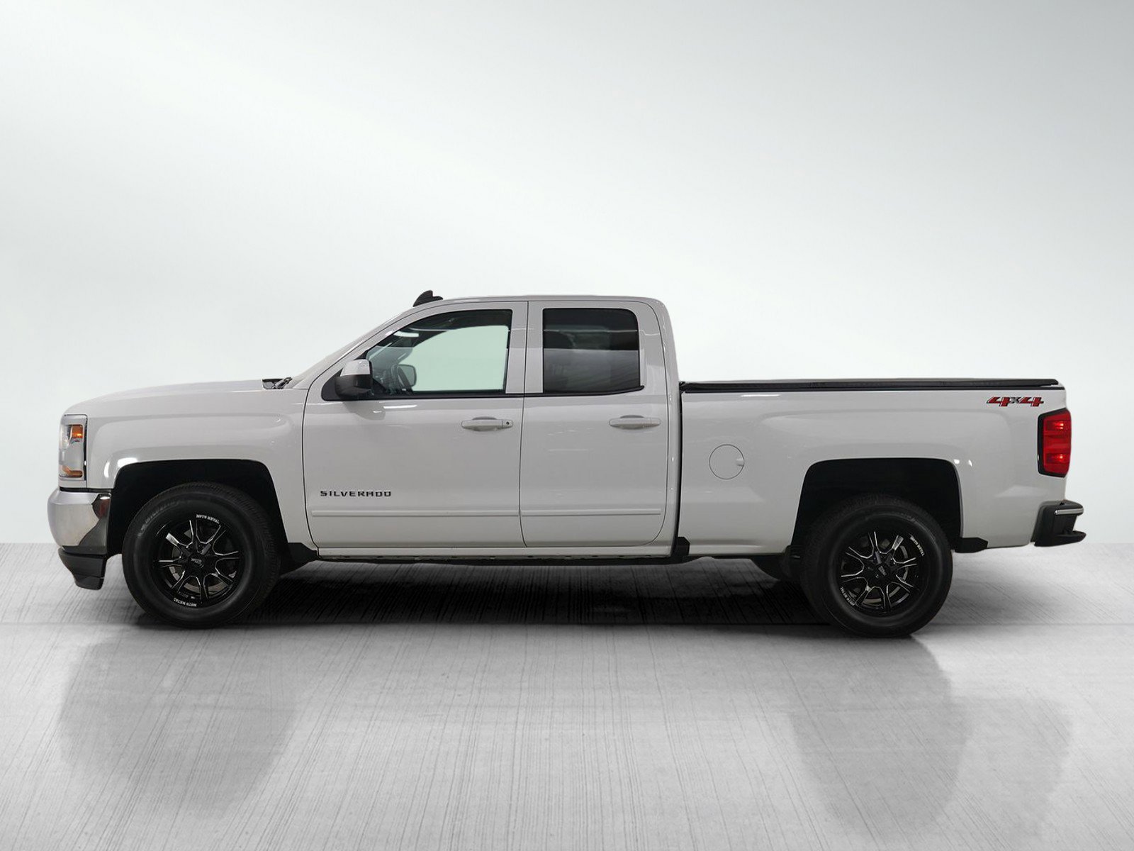 Used 2019 Chevrolet Silverado 1500 LD LT with VIN 2GCVKPEC7K1148908 for sale in Burnsville, Minnesota