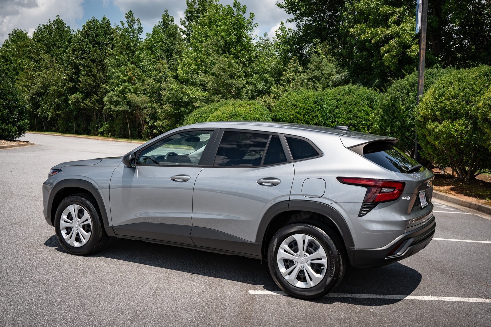 2024 Chevrolet Trax LS photo 3