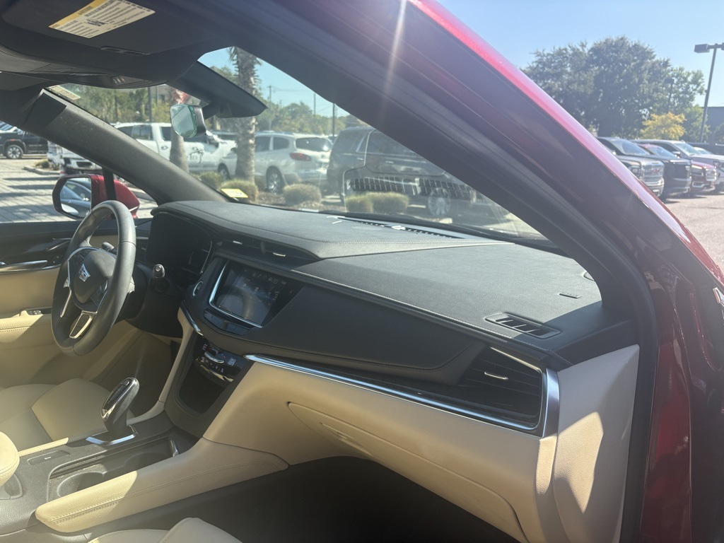 2018 Cadillac XT5 Base photo 18