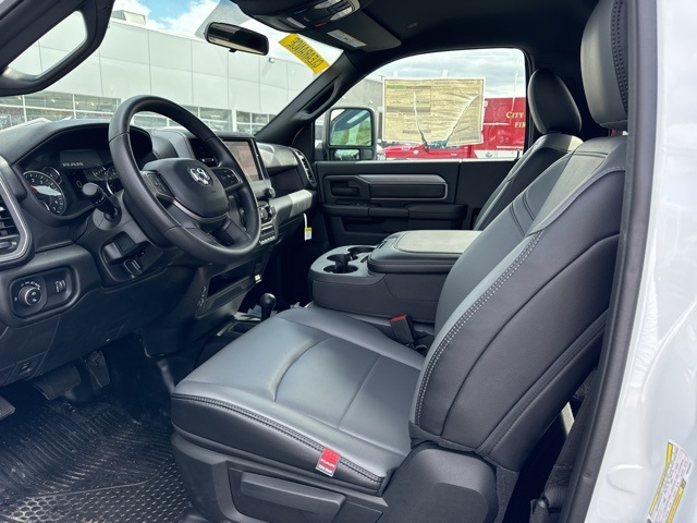 2023 Ram 2500 Tradesman photo 8