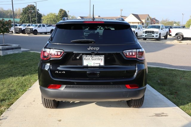 2026 Jeep Compass Limited Altitude photo 27