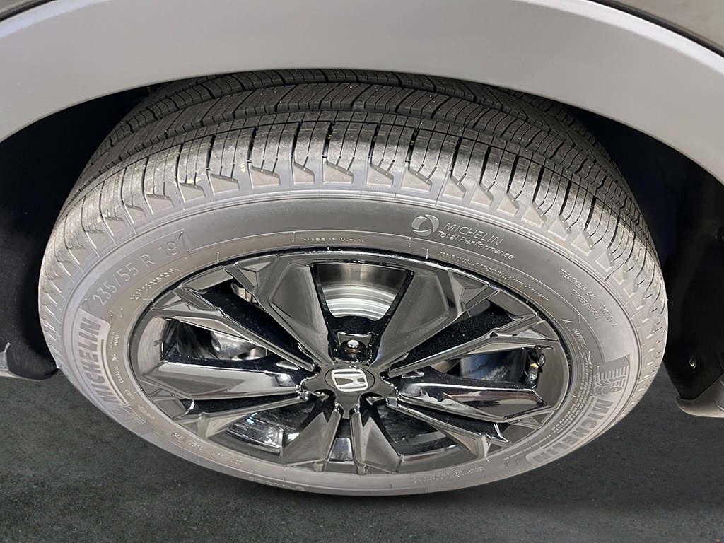 2026 Honda CR-V Hybrid Sport Touring photo 10