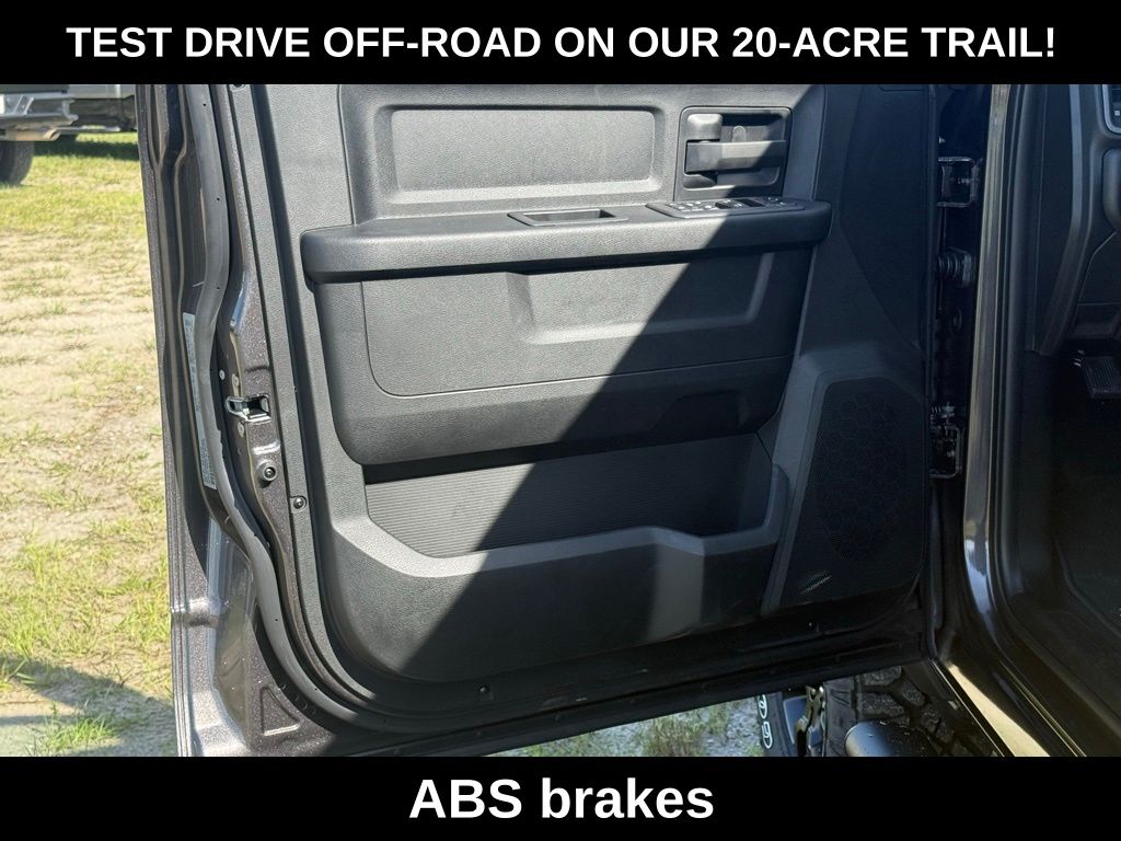 2026 Ram 2500 Tradesman photo 22