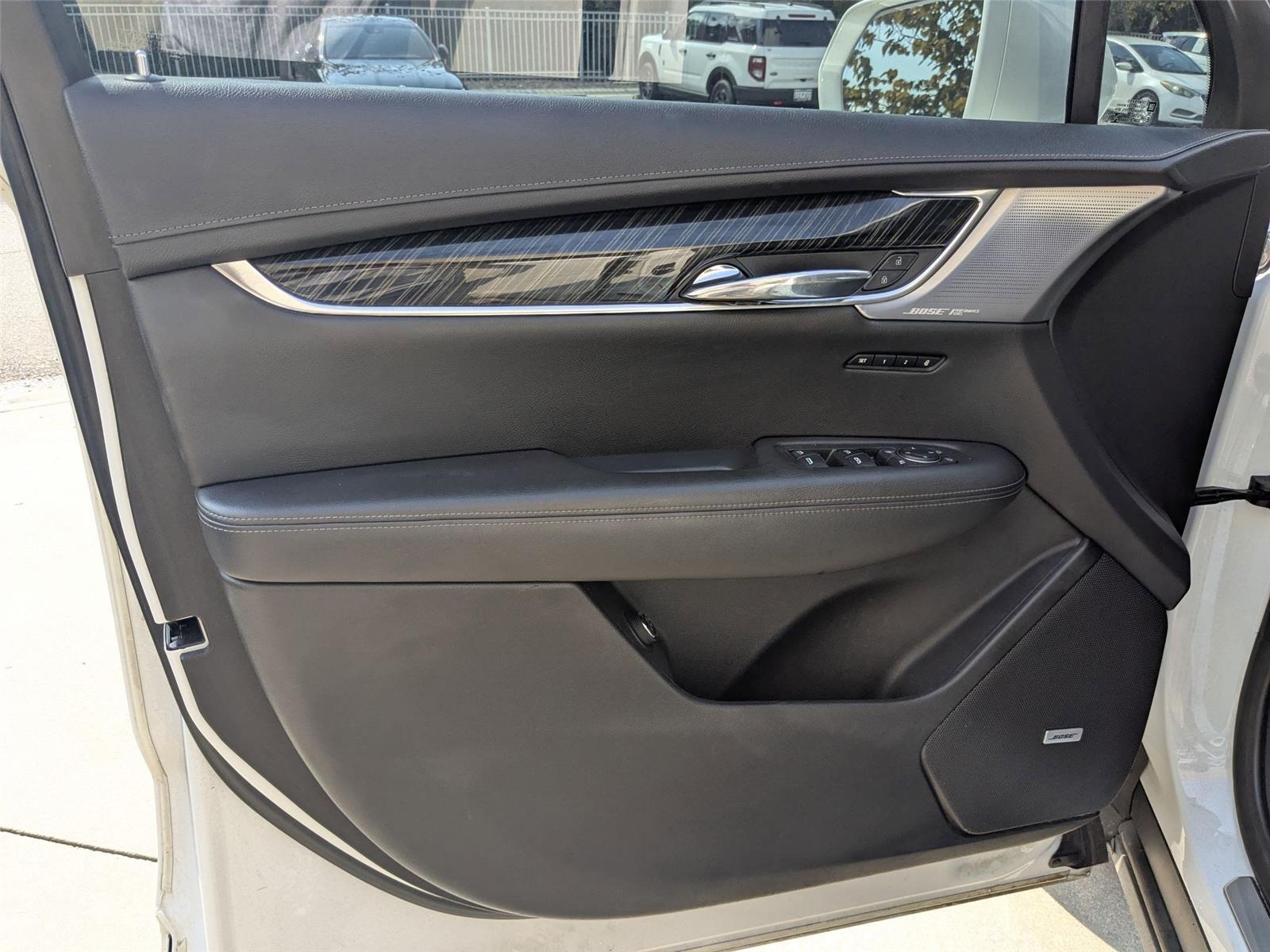 2020 Cadillac XT6 Premium Luxury photo 11