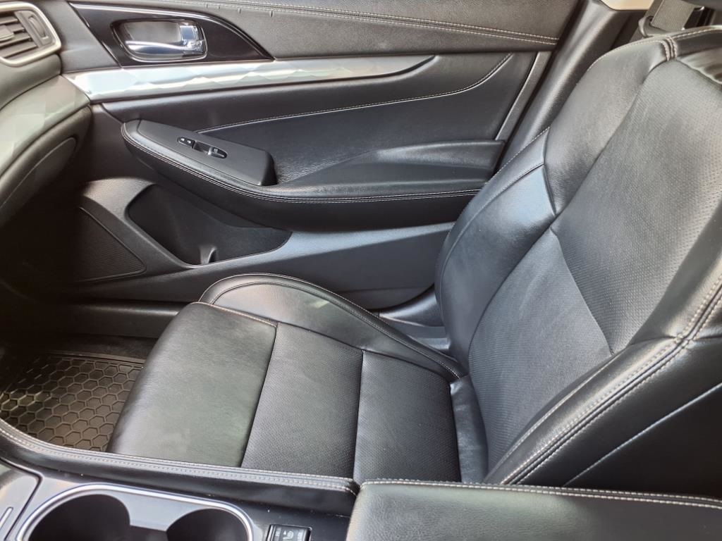 2021 Nissan Maxima SV photo 26