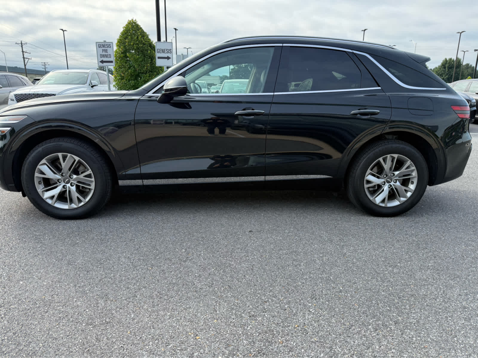 2023 Genesis GV70 2.5T photo 3