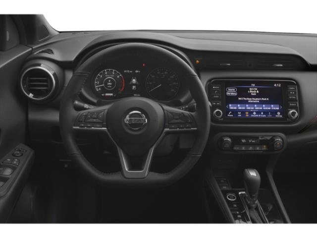 2021 Nissan Kicks SR photo 6