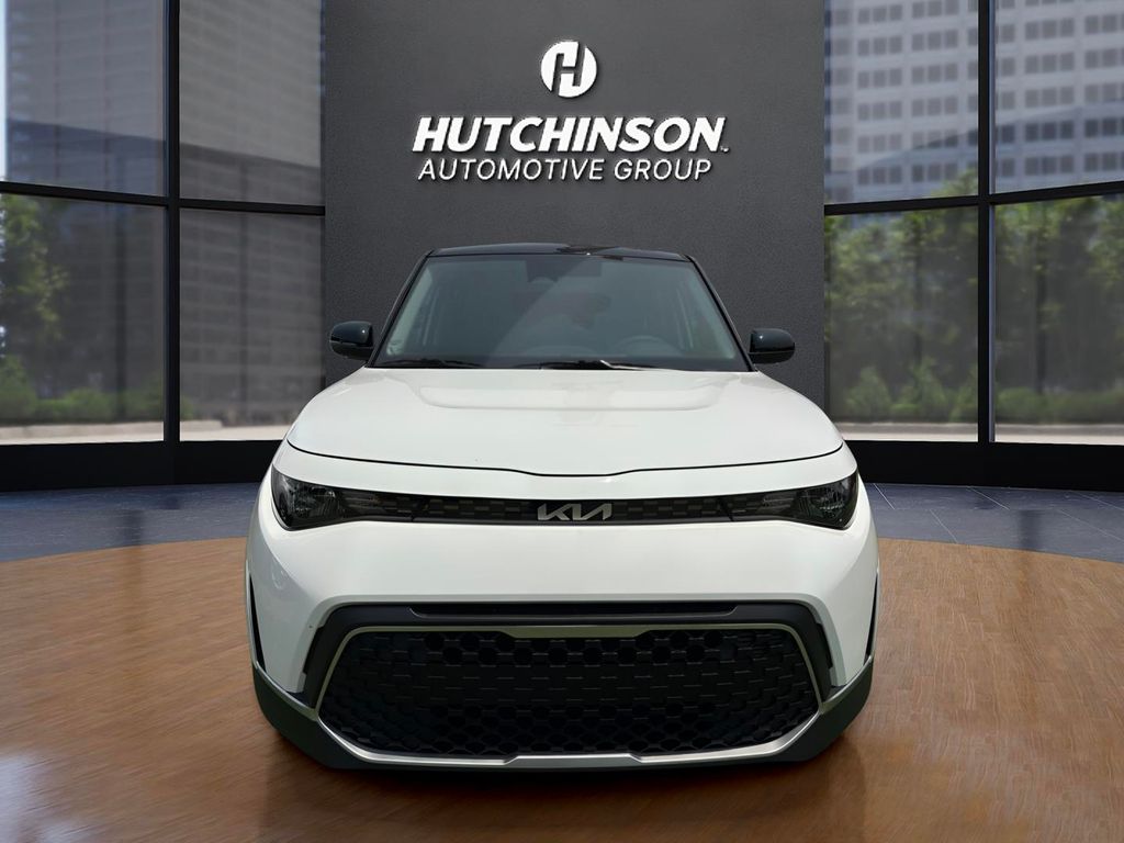 2025 Kia Soul S photo 2