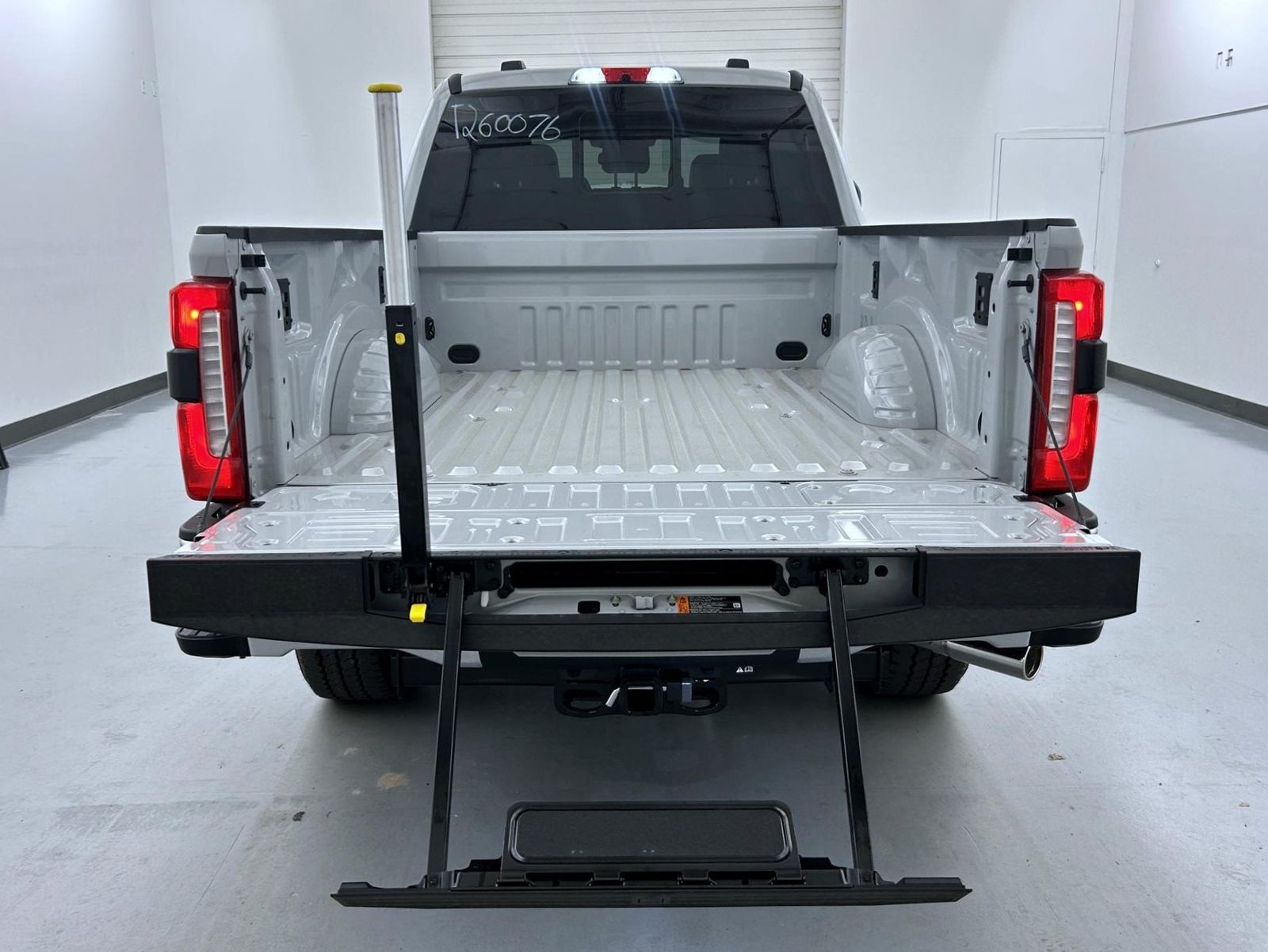 2026 Ford F-250 photo 18