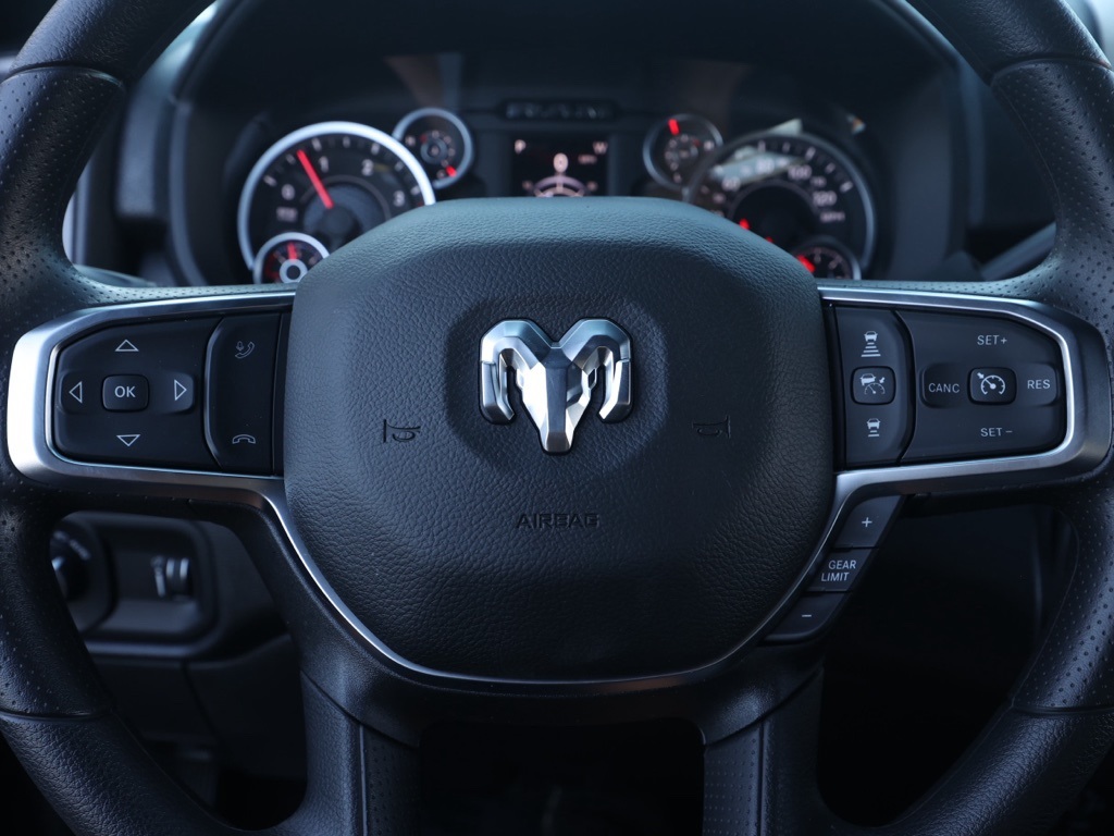 New 2026 Granite Crystal Metallic Clear-Coat Exterior Paint RAM Tradesman image 23