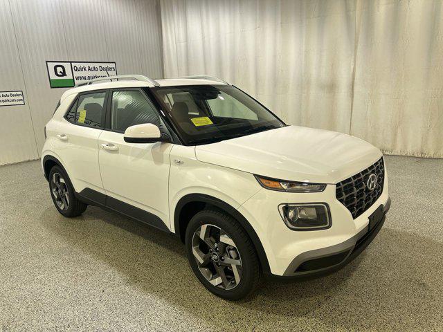 2026 Hyundai Venue SEL photo 2