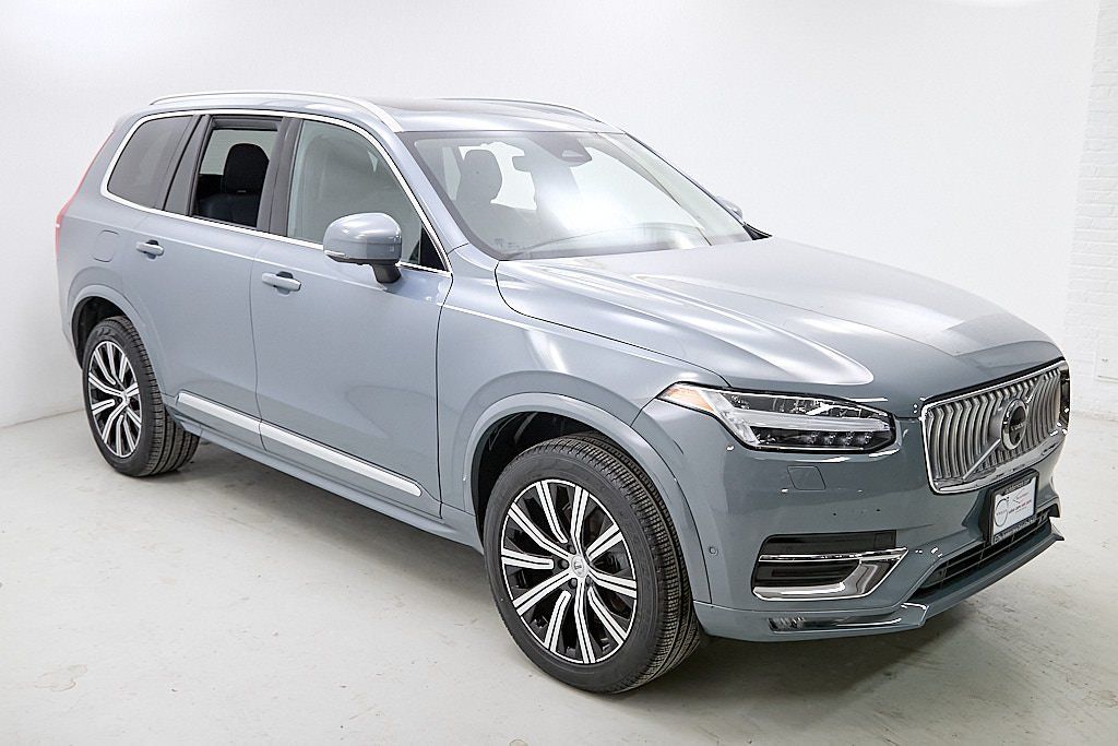 2023 VOLVO XC90 - Image 4