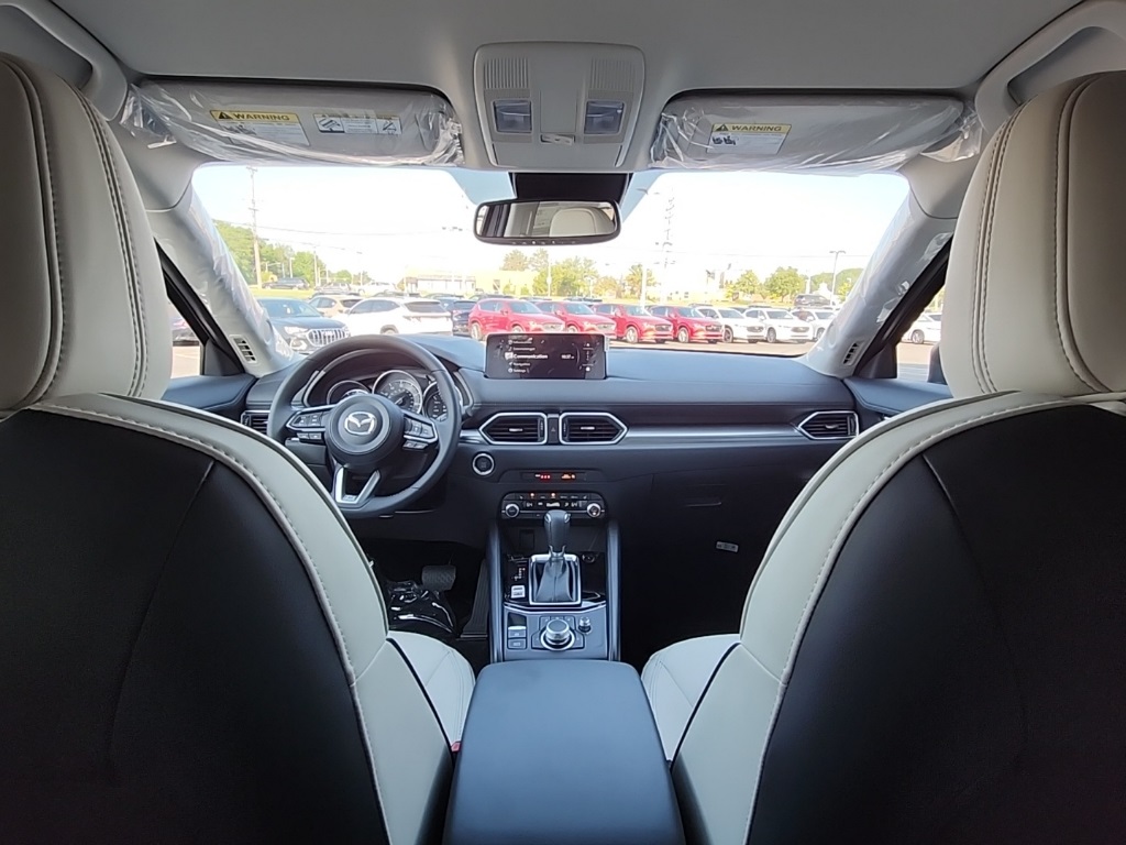 2025 Mazda CX-5 2.5 S Preferred photo 4