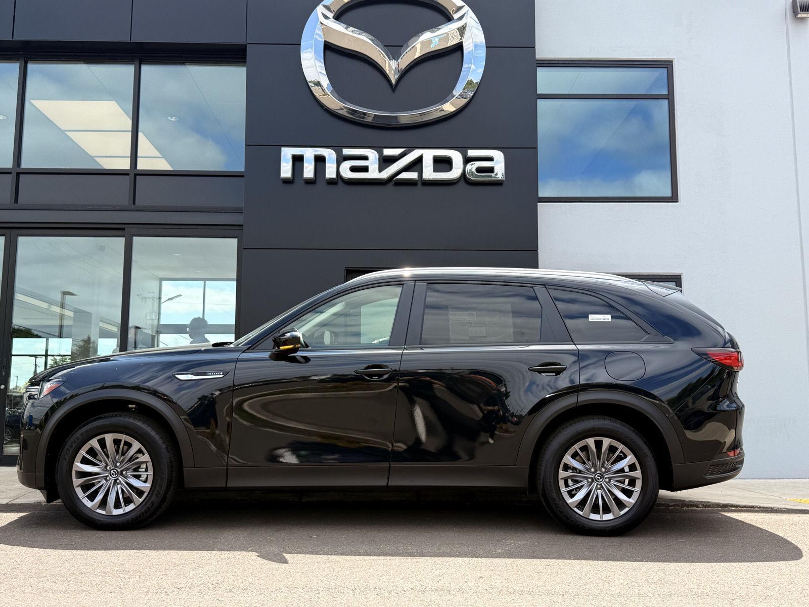 2025 Mazda CX-90 Select photo 2