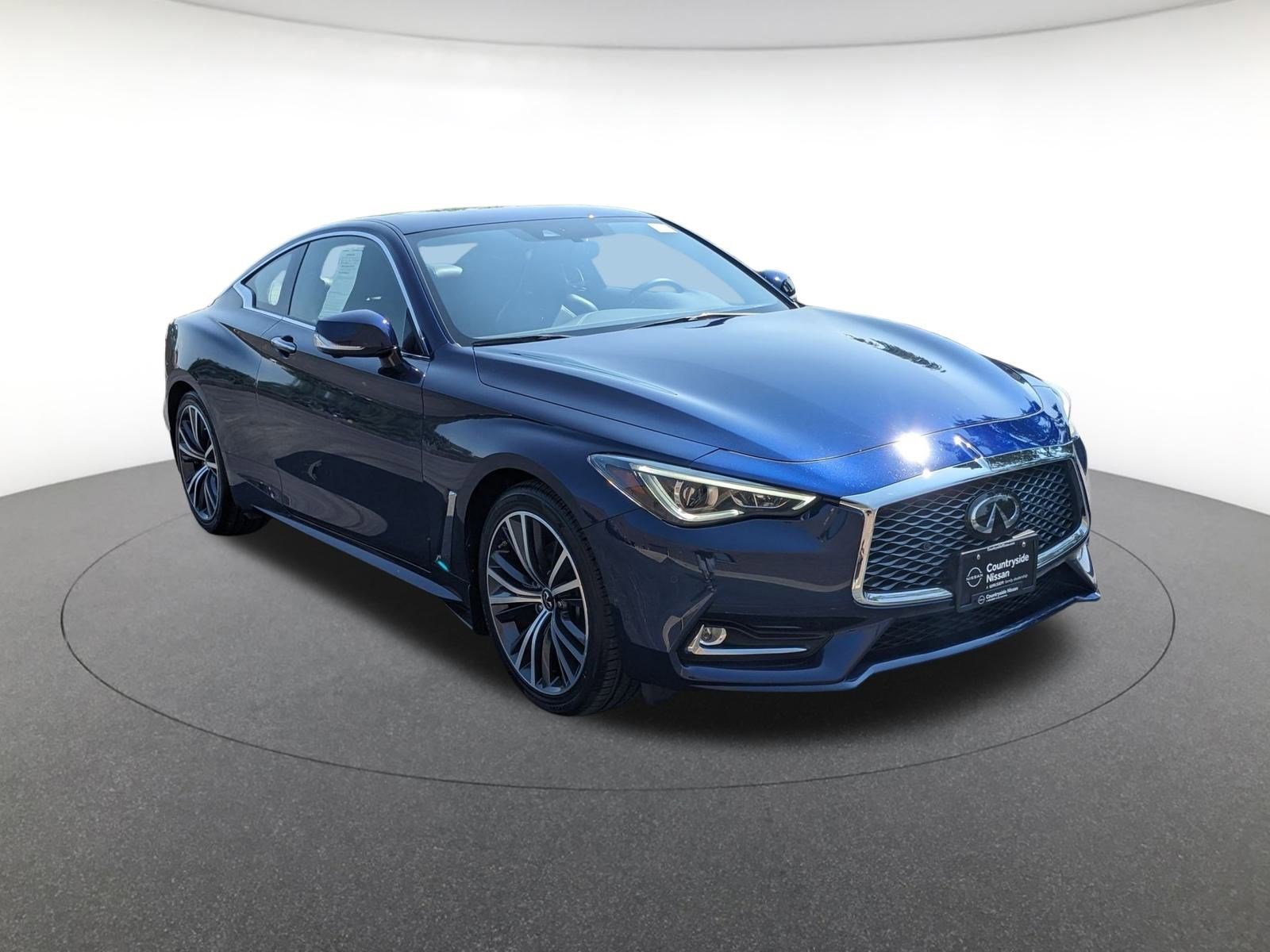 2022 Infiniti Q60 Luxe photo 3
