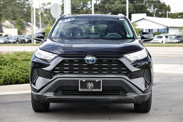 2024 Toyota RAV4 Hybrid XLE photo 13