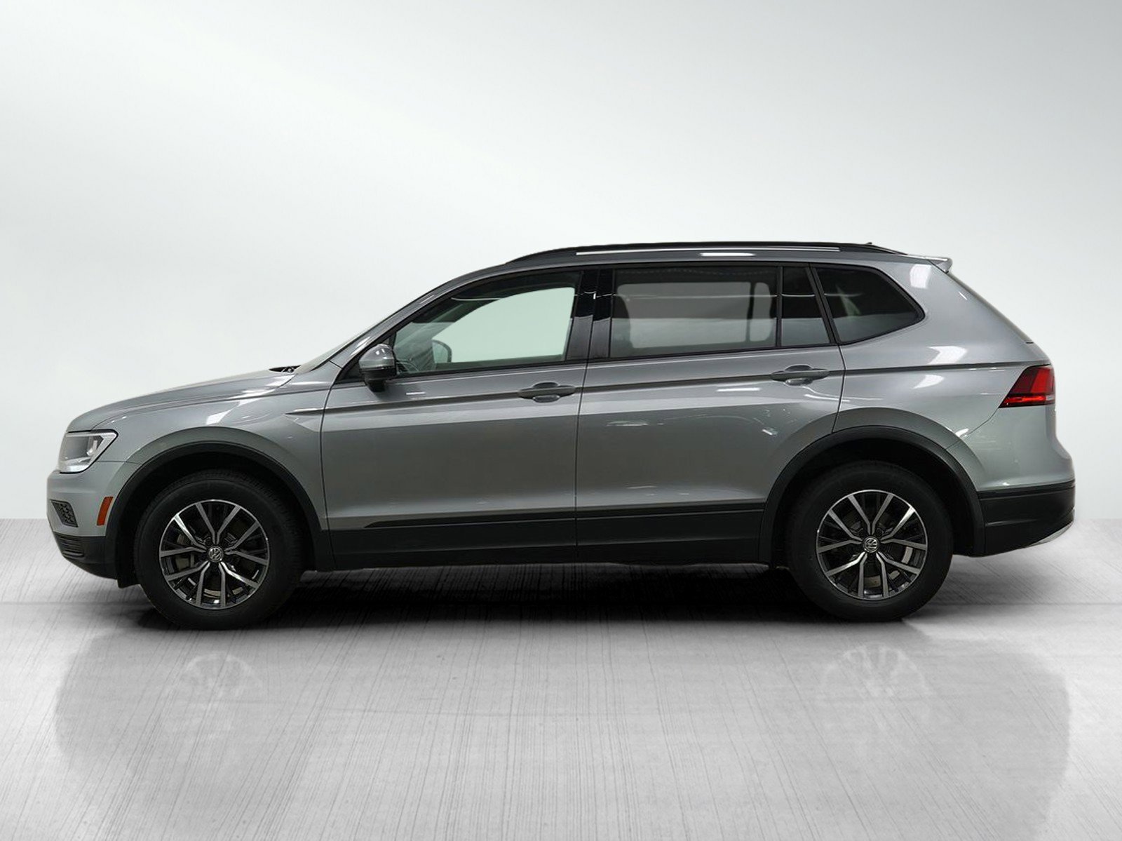 Used 2021 Volkswagen Tiguan S with VIN 3VV1B7AX5MM131836 for sale in Burnsville, Minnesota
