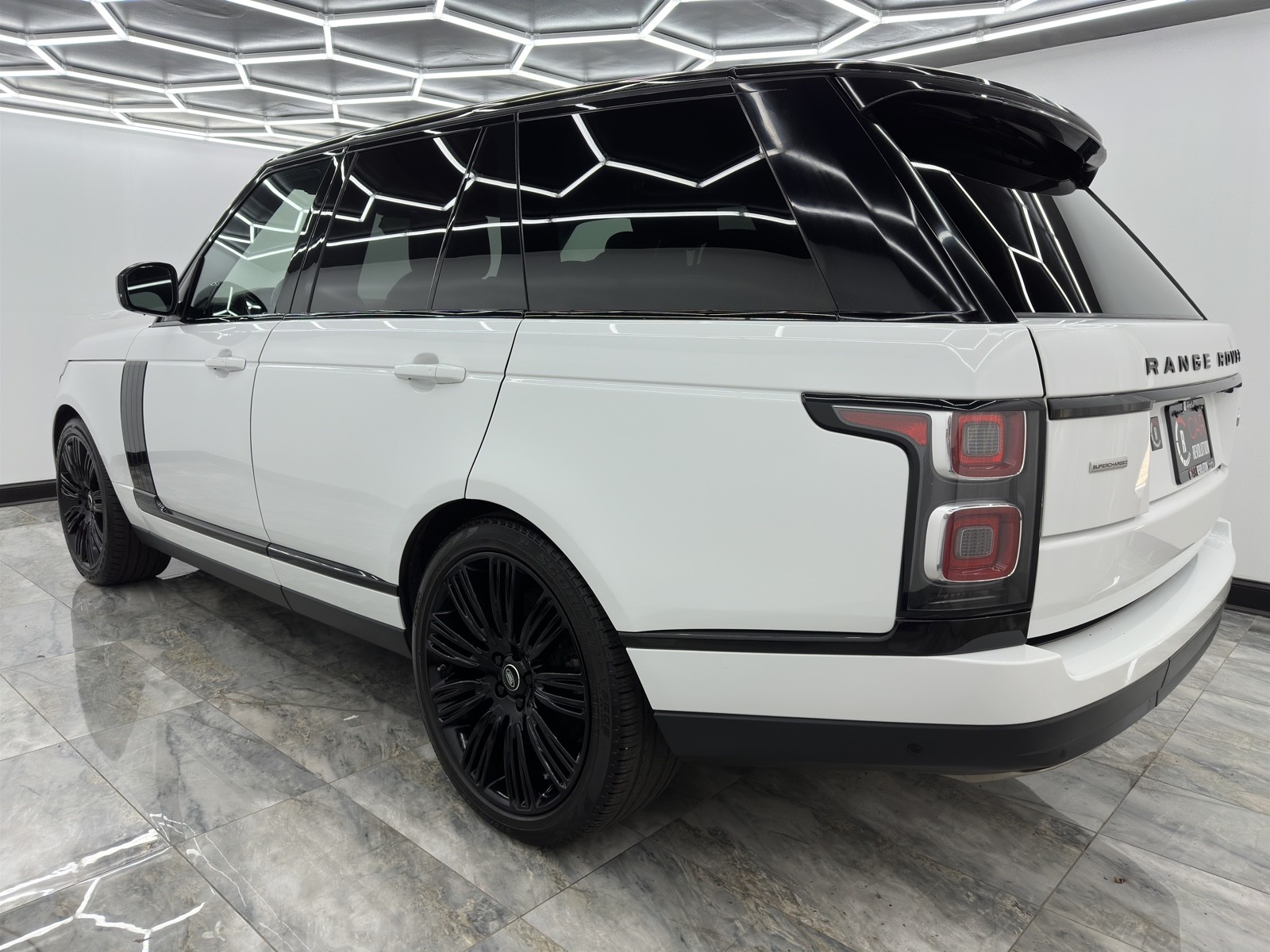 2019 Land Rover Range Rover SuperCharged photo 2