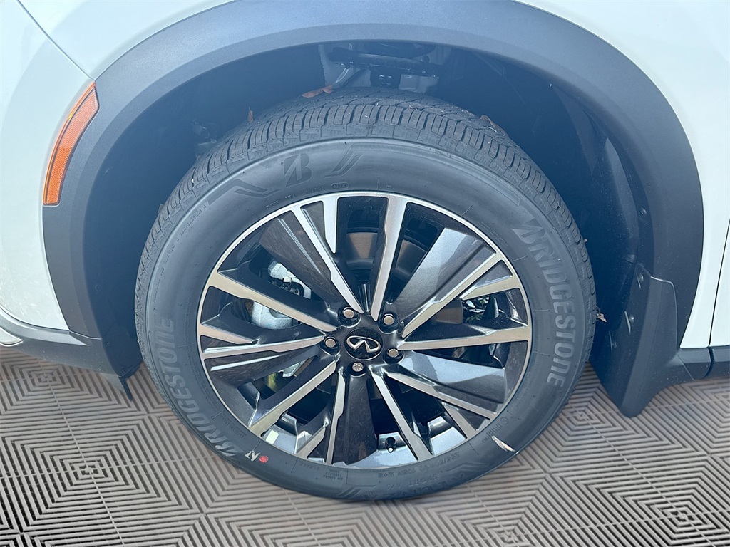 2026 Infiniti QX60 Luxe photo 33