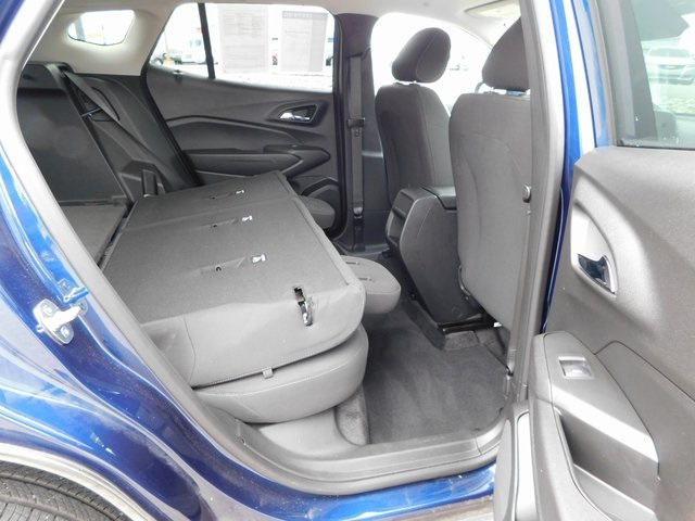 2024 Chevrolet Trax LS photo 23