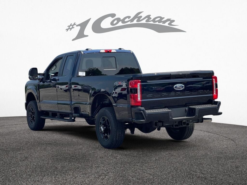 2025 Ford F-250 XL photo 4