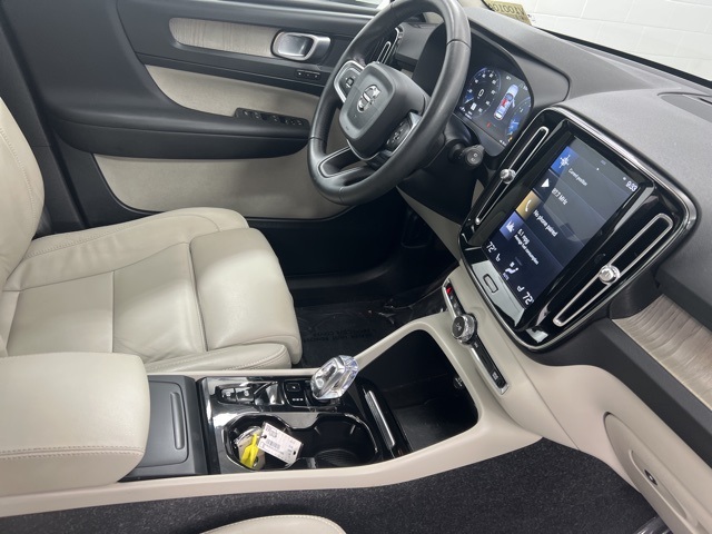 2019 Volvo XC40 T5 Inscription photo 24