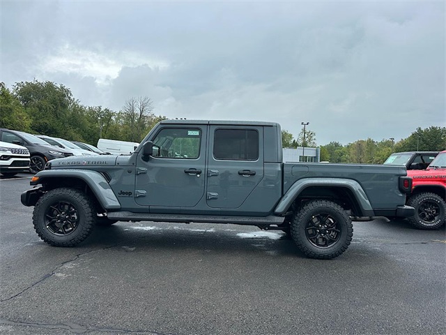 2025 Jeep Gladiator Sport photo 4