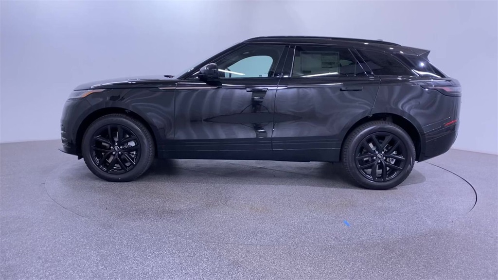 2025 Land Rover Range Rover Velar SE photo 3