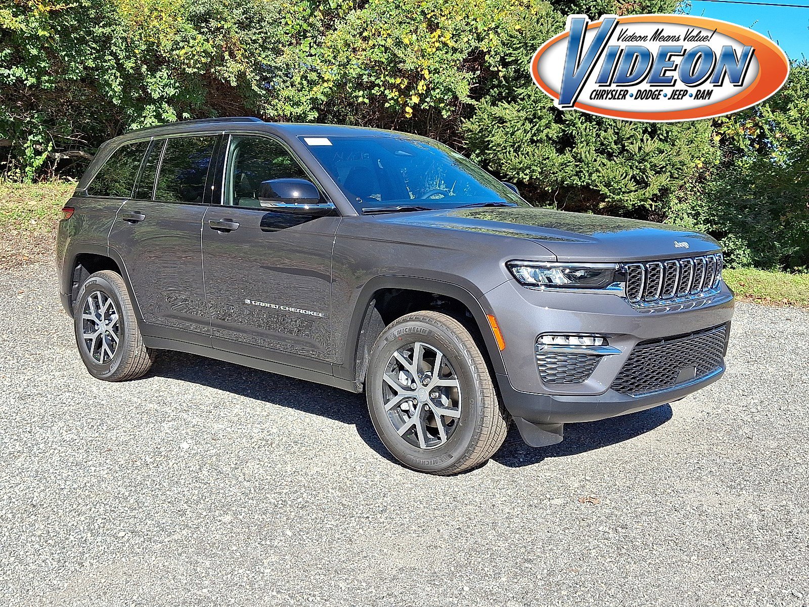 2025 Jeep Grand Cherokee Limited's photo