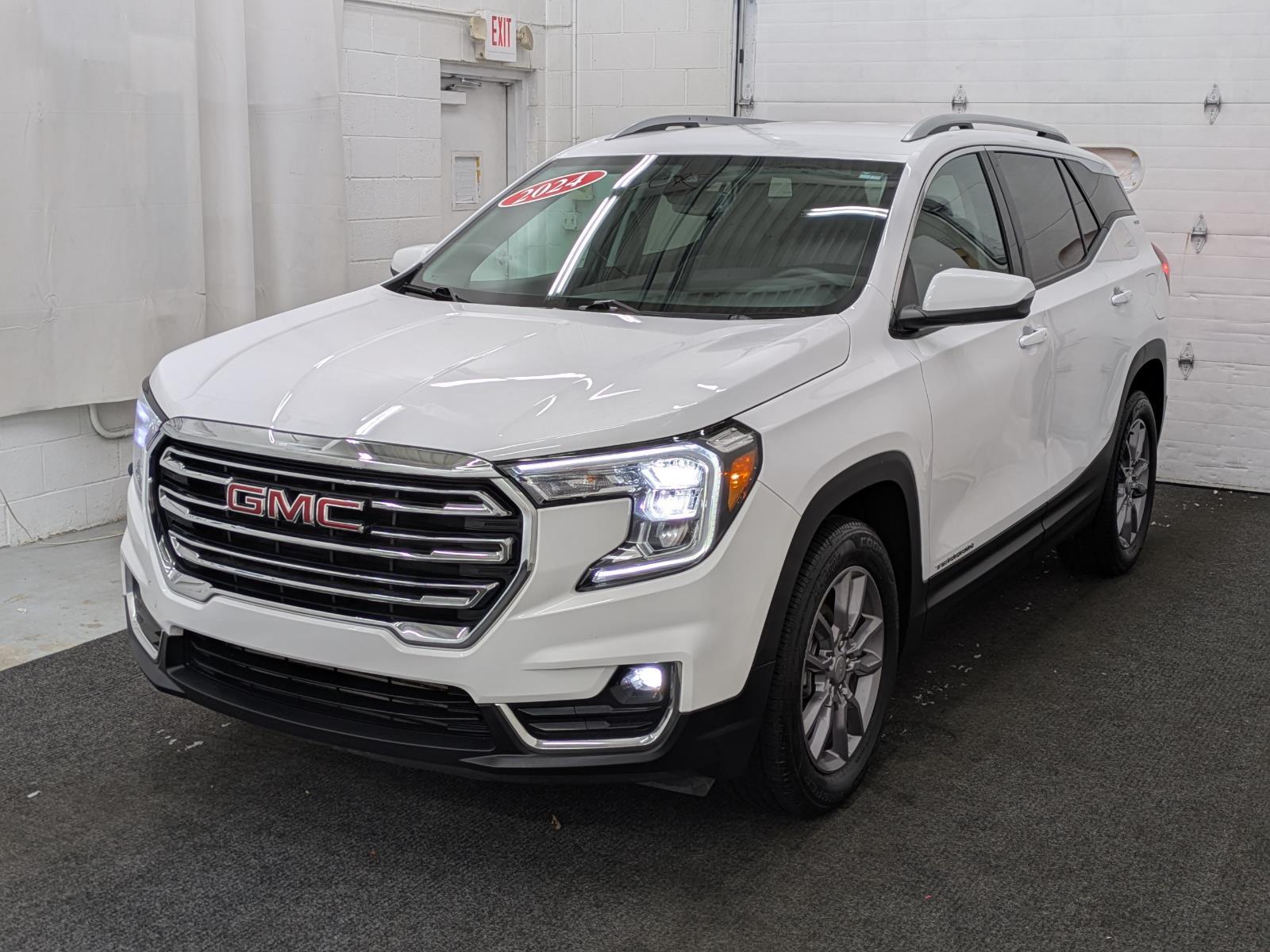 2024 GMC Terrain SLT's photo