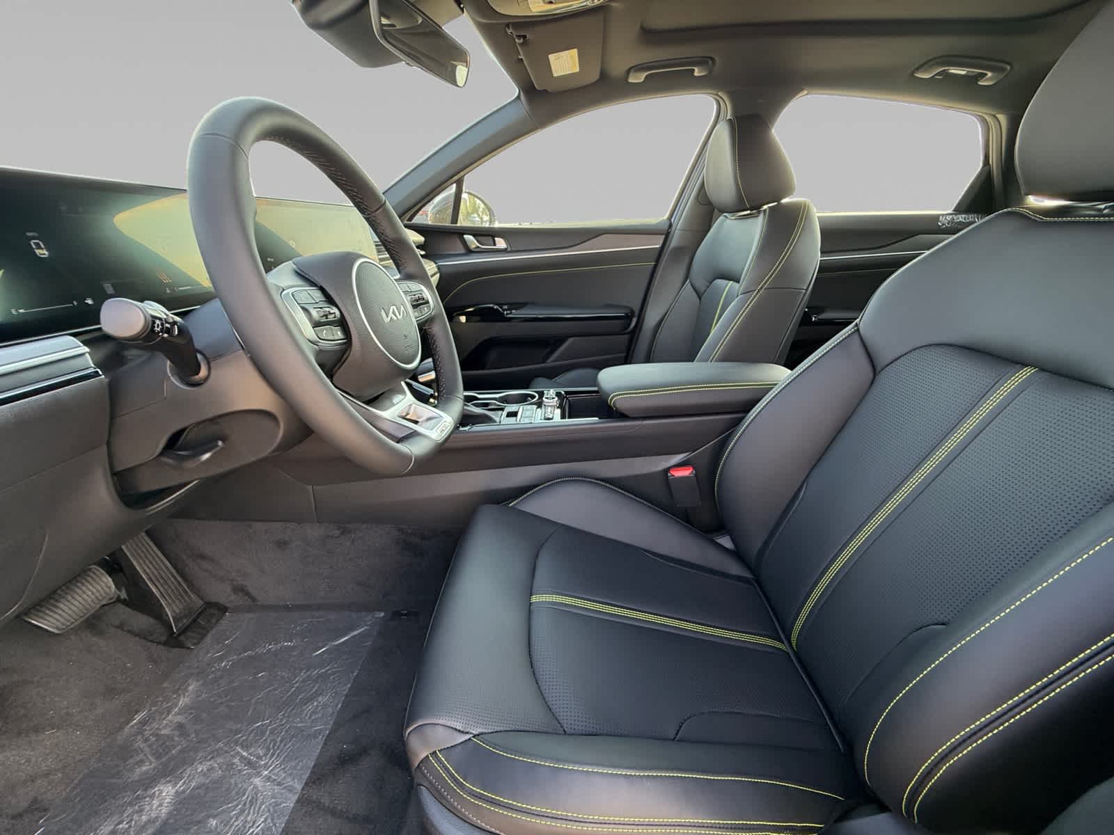 2026 Kia K5 GT photo 9